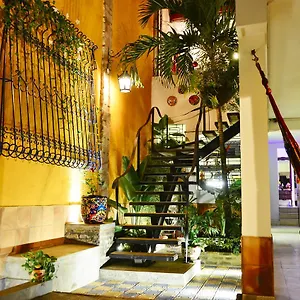 Gasthuis Magic Garden House, Cali